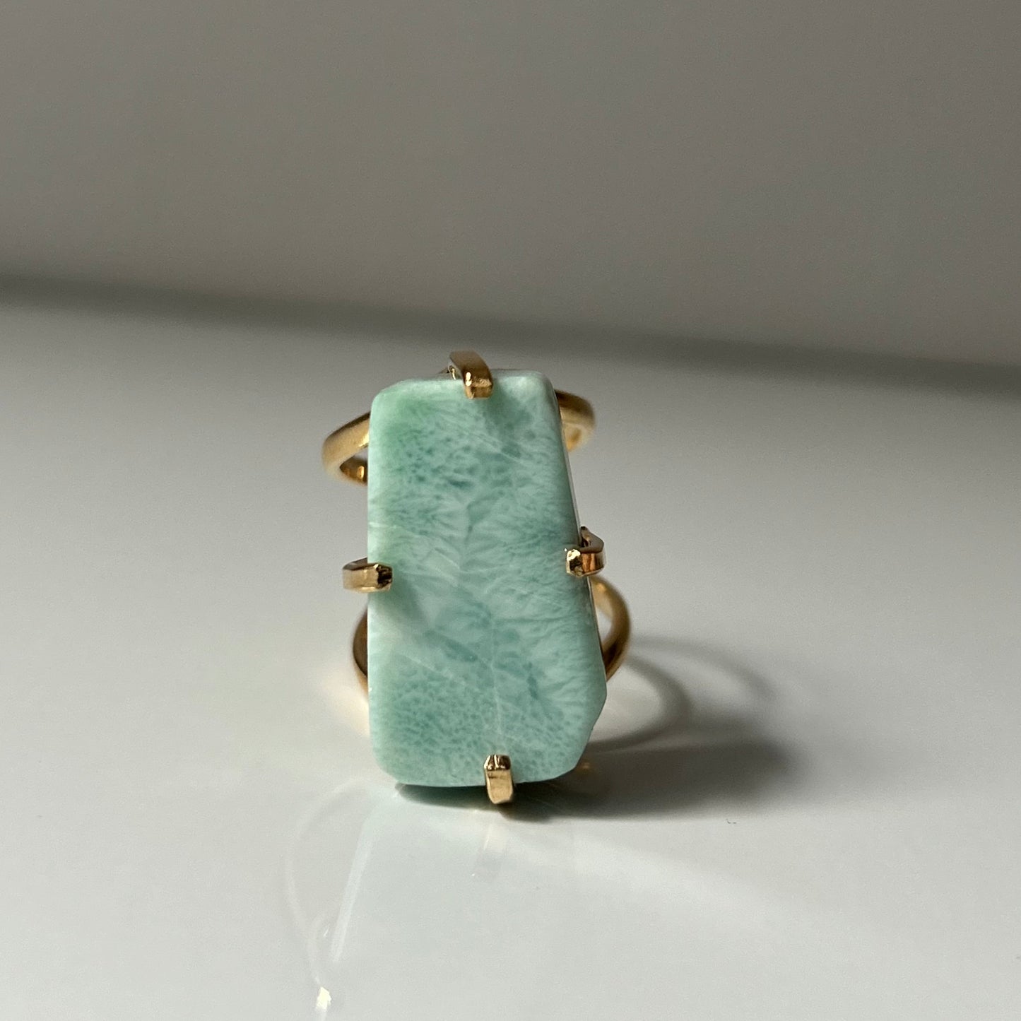 M010